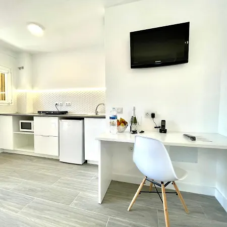 Cozy Standard Studio, Wifi, Pool, Near Beach In Puerto De La Cruz Apartamento